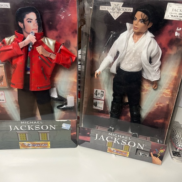 Michael Jackson Collectable Thriller Doll ! - Picture 3 of 3